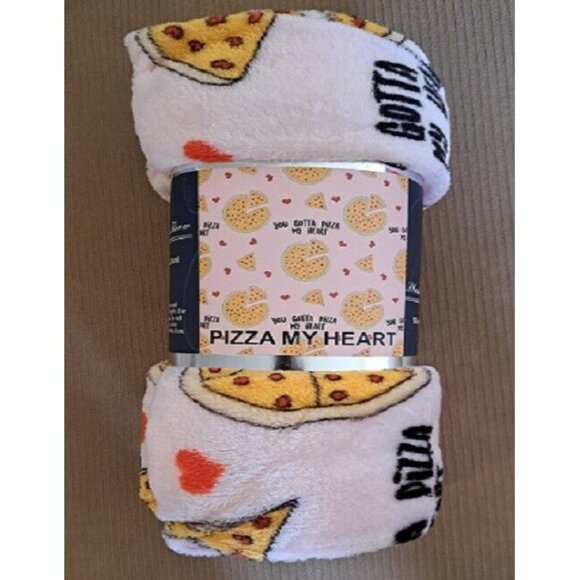 New Pizza My Heart Slice Plush Fleece Throw GIFT Blanket Pepperoni Pie 50x60 NIP - Picture 4 of 4